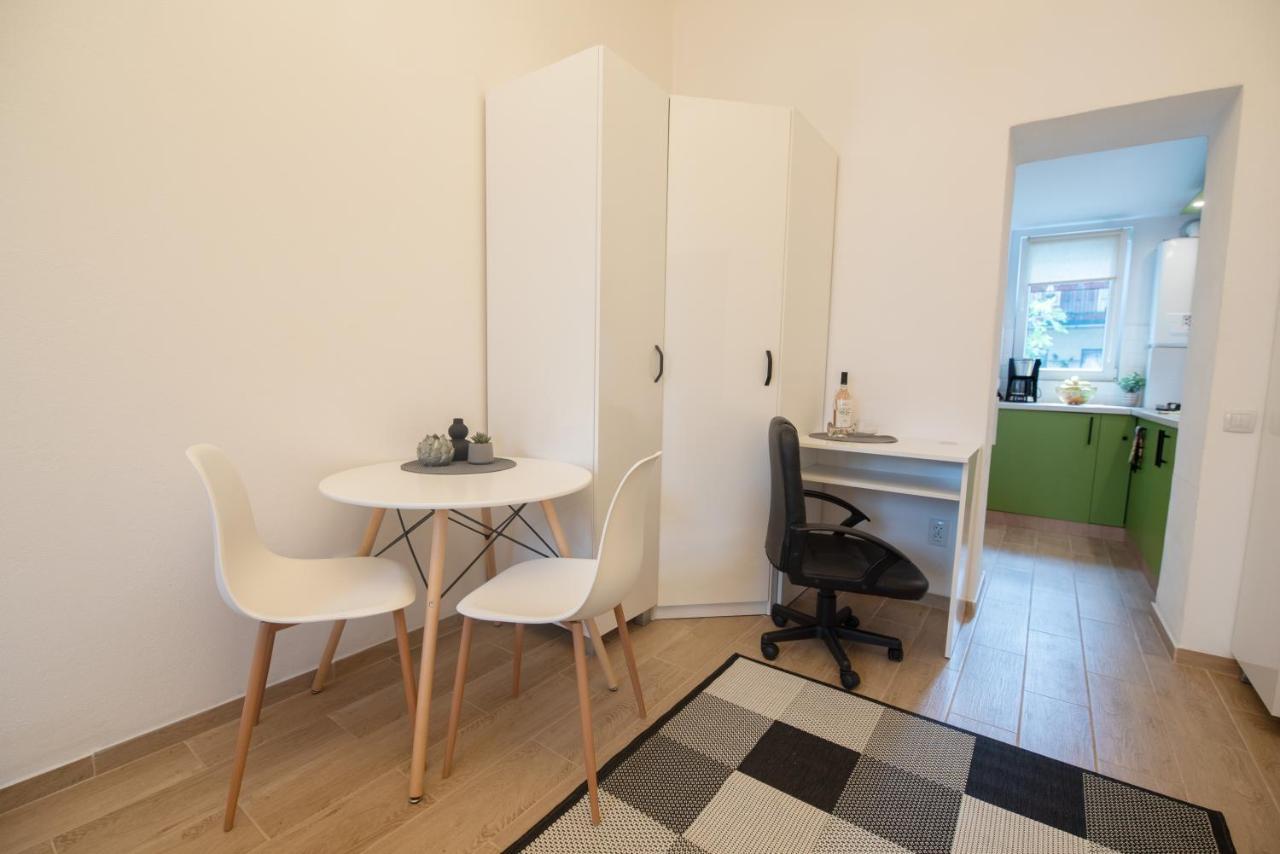 Central Bright Apartment クルージュ＝ナポカ エクステリア 写真